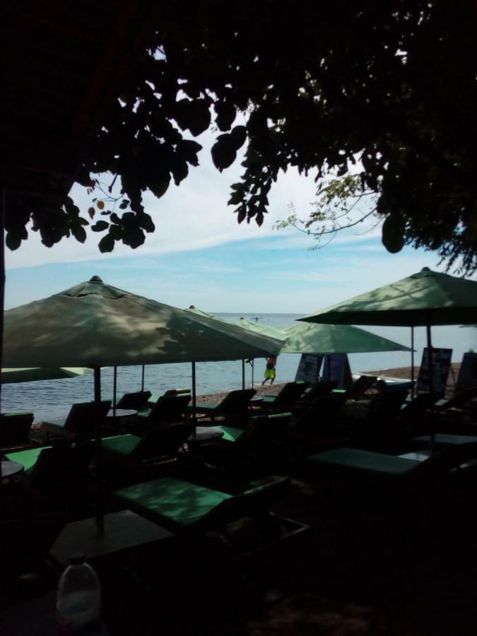Beten Enjung Home Stay&Waroeng Amed Dış mekan fotoğraf